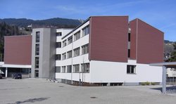 FotoSchulgebaeude_-_Kopie
